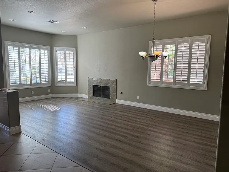 1625 Hidden Spring Dr — Photo 3