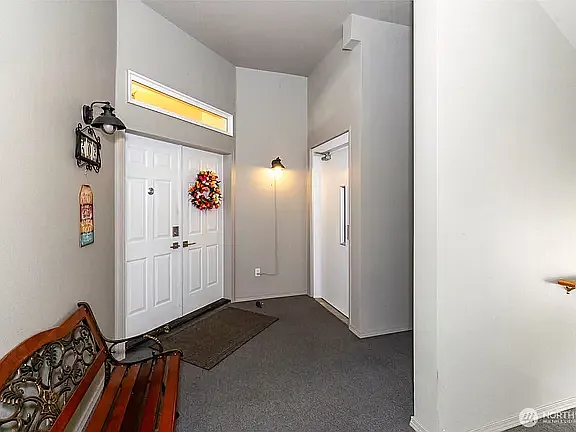 2 bed, 2164 sqft, $3,500 — Photo 4