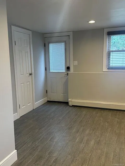 1 bed, 1.0 bath, 1565 sqft, $2,500 — Photo 2