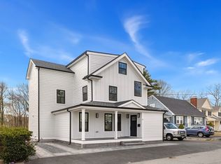 11 Traverse St, Wakefield, MA 01880