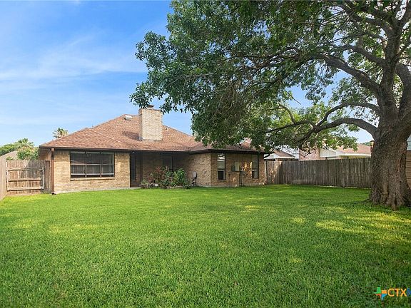 5th image of 104 Pecanwood Pl