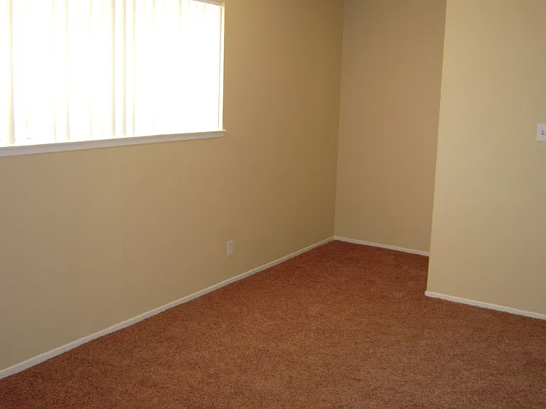 140 Greenbriar Townhouse Way — Photo 10