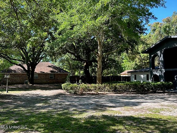 2nd image of 757 Highland Dr