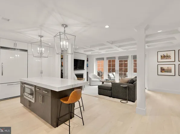 2122 N St NW #1, Washington, DC 20037