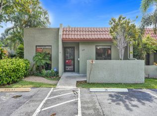 139 SE 7th St, Deerfield Beach, FL 33441
