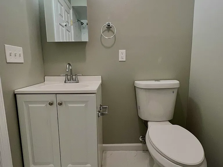 1029 Anna St #2 — Photo 12
