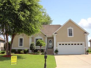 204 Foxrun, Springfield, TN 37172