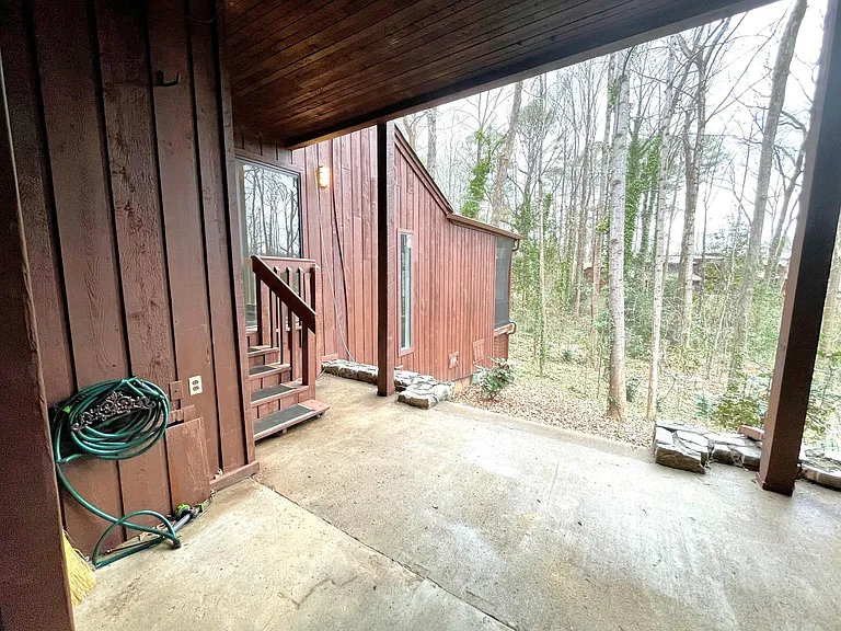 1671 Terrell Ridge Dr SE — Photo 18
