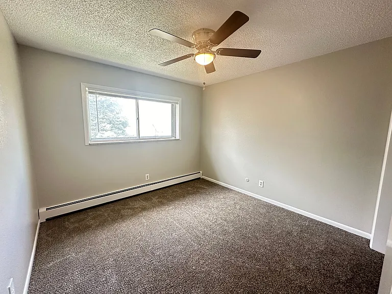 Mead Apartments — Photo 16