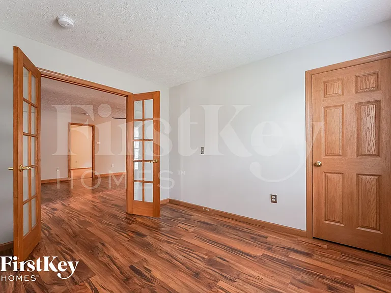 426 Flat River St — Photo 2