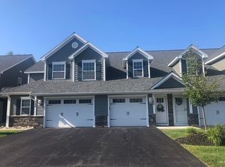 144 Paddock Cir, Schenectady, NY 12306
