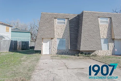 611 Sinclair Dr Photo 1