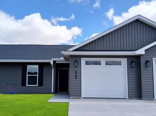 547 N 4th Ave, Eldridge, IA