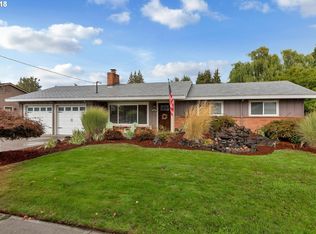 549 NE Grant St, Hillsboro, OR