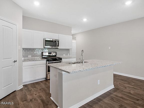 4th image of 155 Abbeywood Ct