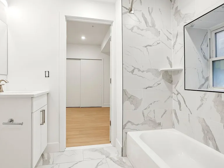 Nova Commons - 3952 Lancaster Avenue — Photo 18