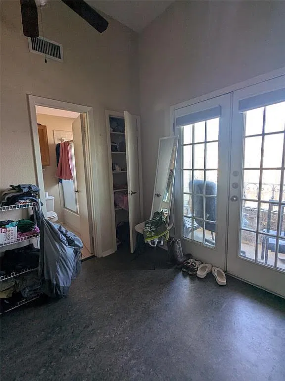 2 bed, 2.0 bath, 912 sqft, $2,000 — Photo 4