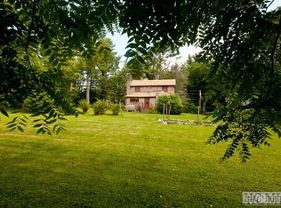 445 Chestnut St, Highlands, NC 28741