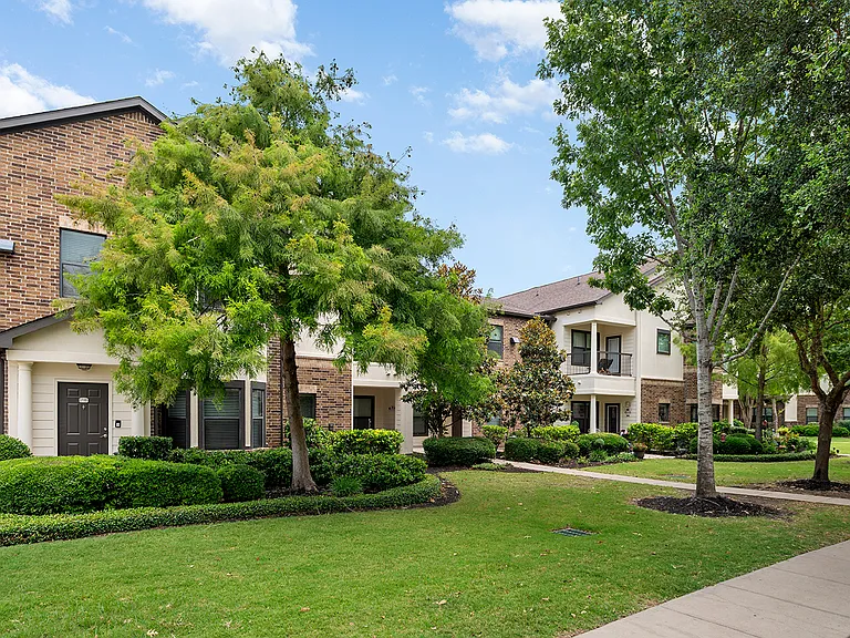 Cortland Sugar Land — Photo 24