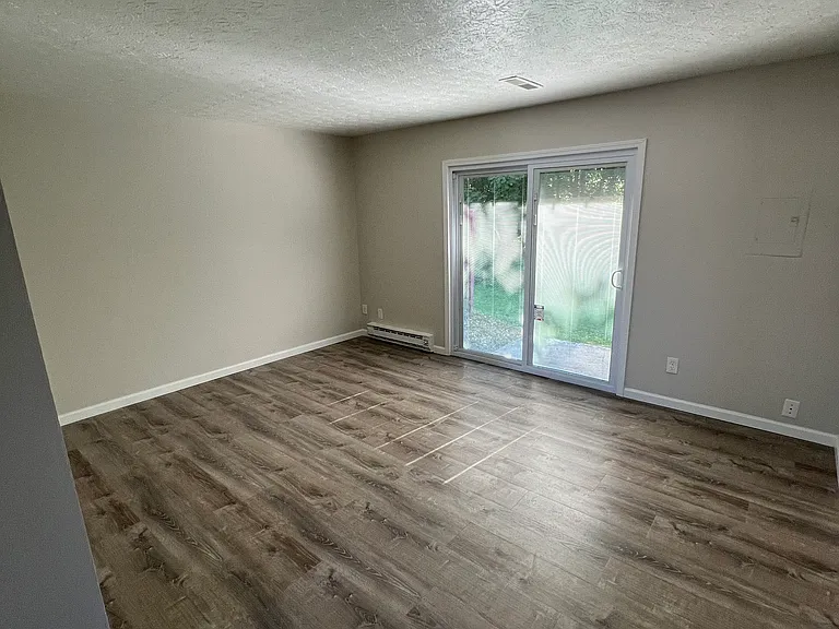 1015 Derbydale Rd #14 — Photo 8