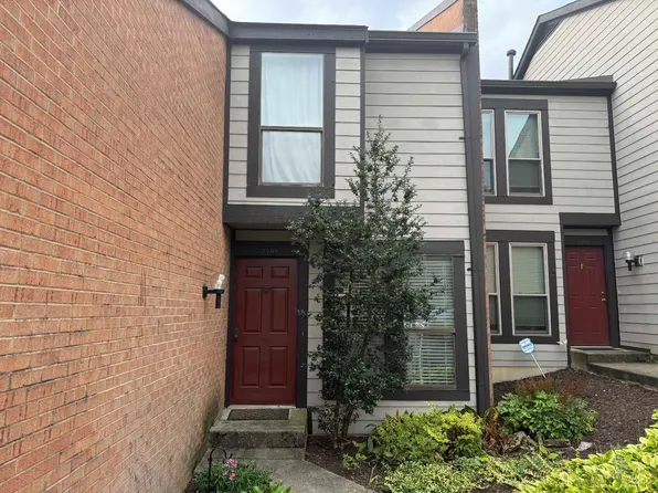 2206 Clough Ridge Dr, Cincinnati, OH 45230