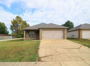 318 W School St, Brookland, AR 72417