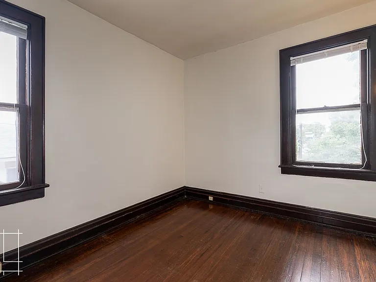 435 Alden Ave — Photo 10