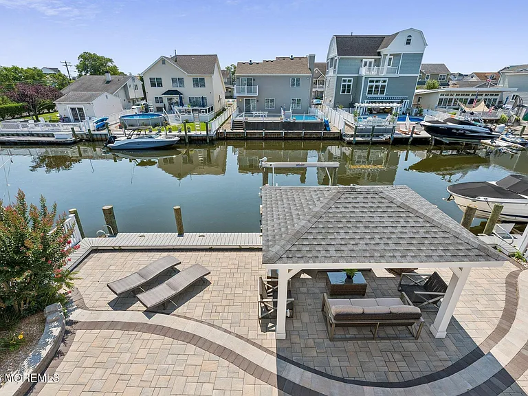 45 E Pampano Dr — Photo 4
