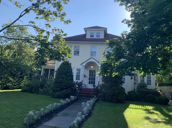 25 Bayview Avenue, Islip, NY 11751