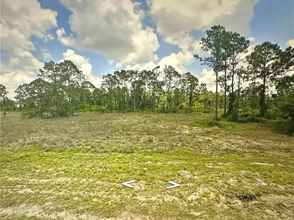 1085 Eisenhower BLVD, LEHIGH ACRES, FL 33974