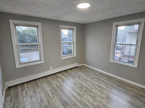 63 Sylvian St Floor 2, Central Falls, RI 02863