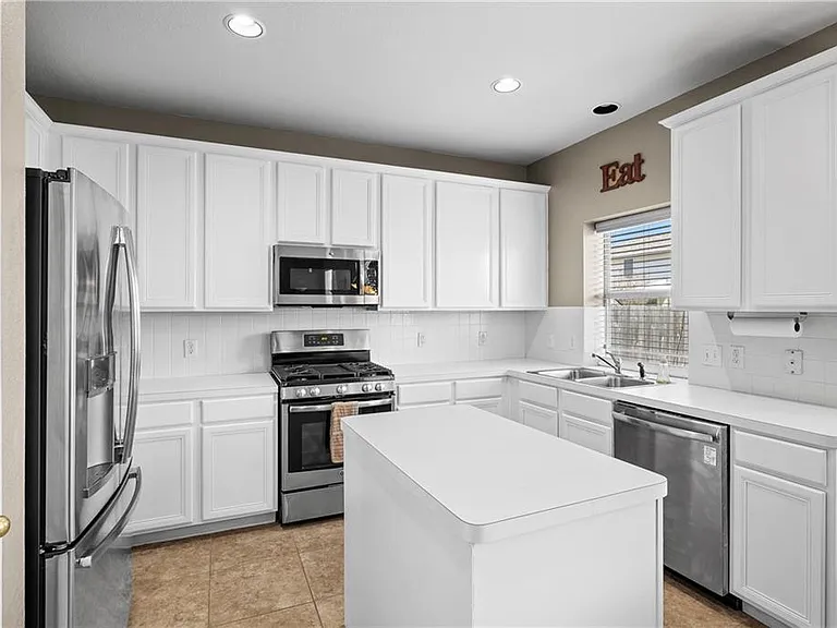 3508 Bratton Ridge Xing — Photo 2