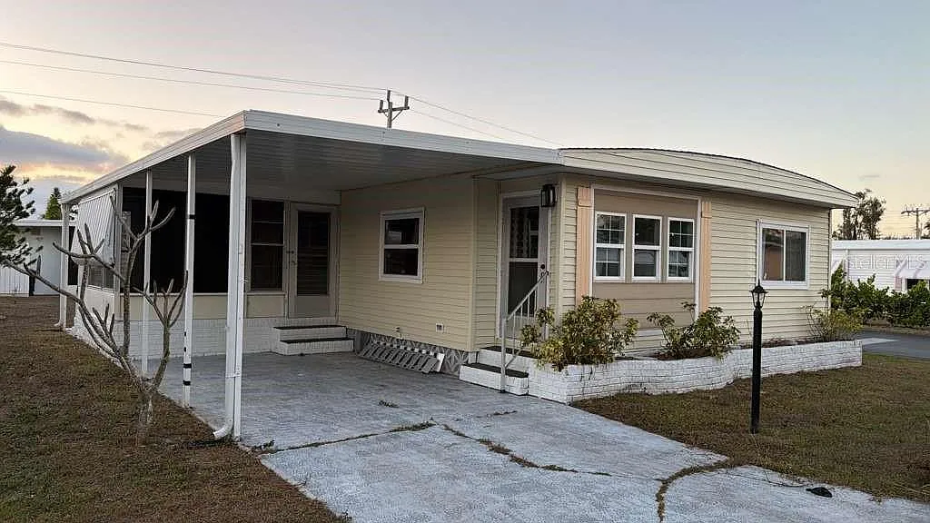 2 bed, 2.0 bath, 866 sqft, $1,800 — Photo 1