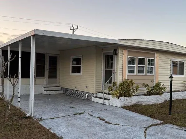 530 Sun Up St, North Fort Myers, FL 33917