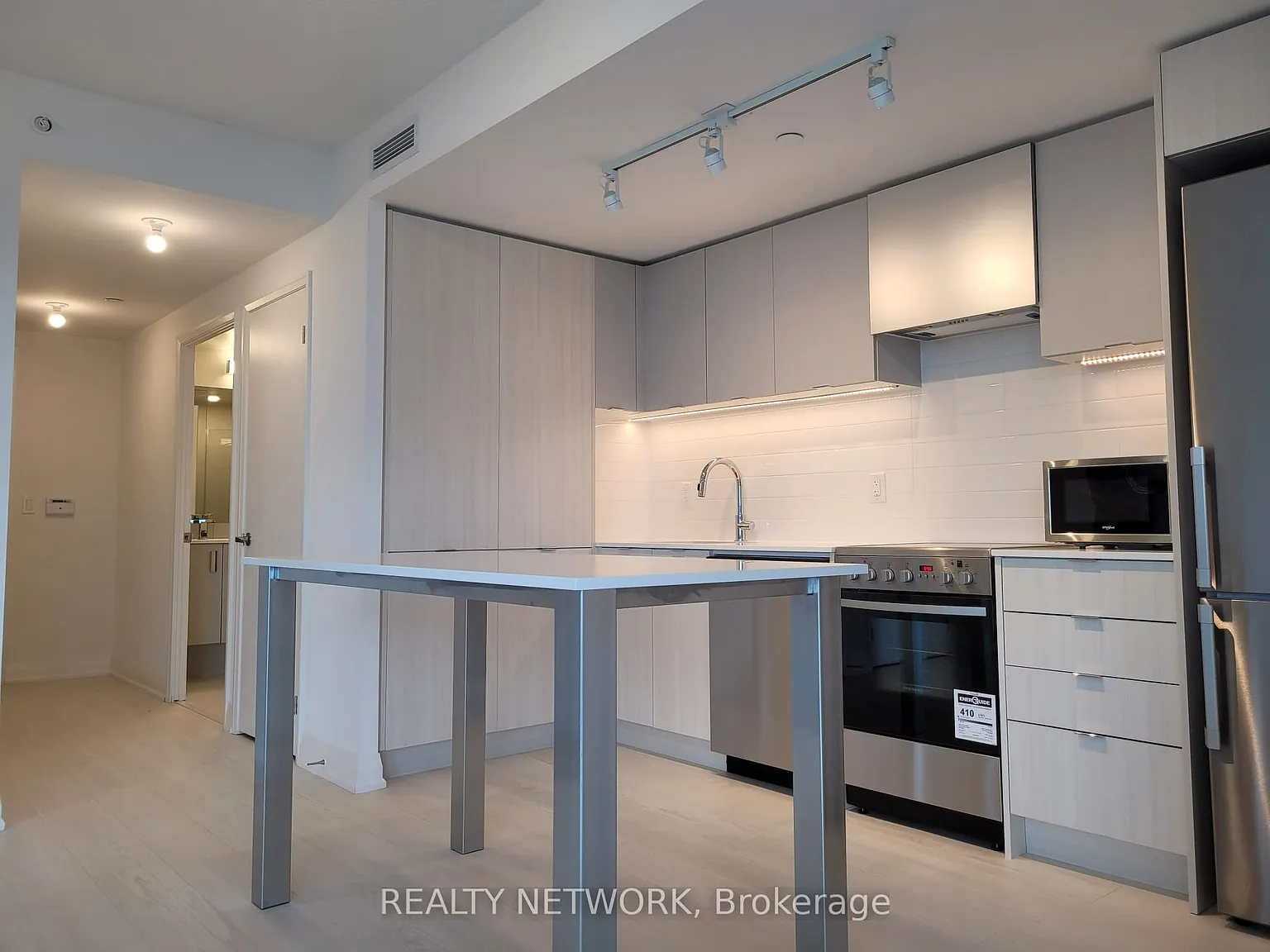 3 bed, $3,250 — Photo 3
