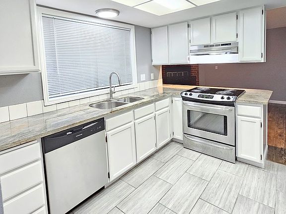 5th image of 8388 SW Lori Way