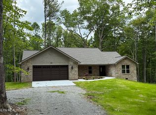 334 Cumberland Cove Rd, Monterey, TN 38574