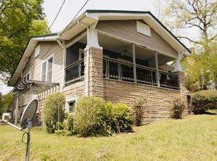 907 7th St, Midfield, AL 35228