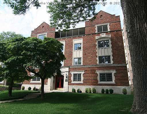 1st image of 1570 Kanawha Blvd E APT 400