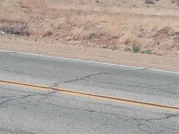 E 28 E, Palmdale, CA 93550