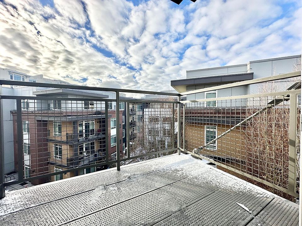 1st image of 211 Kirkland Ave APT 424