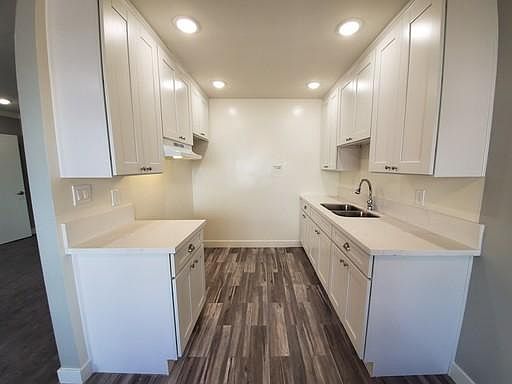 5th image of 321 S Mariposa Ave APT 3