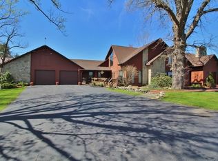 7478 Tonawanda Creek Rd, Lockport, NY 14094