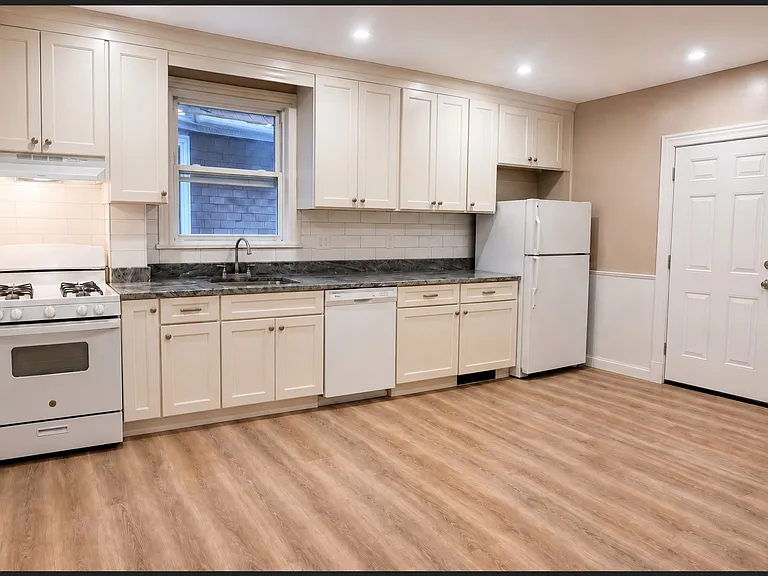 36 Termine Ave #1 — Photo 12
