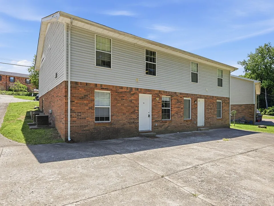 705 Peachers Dr