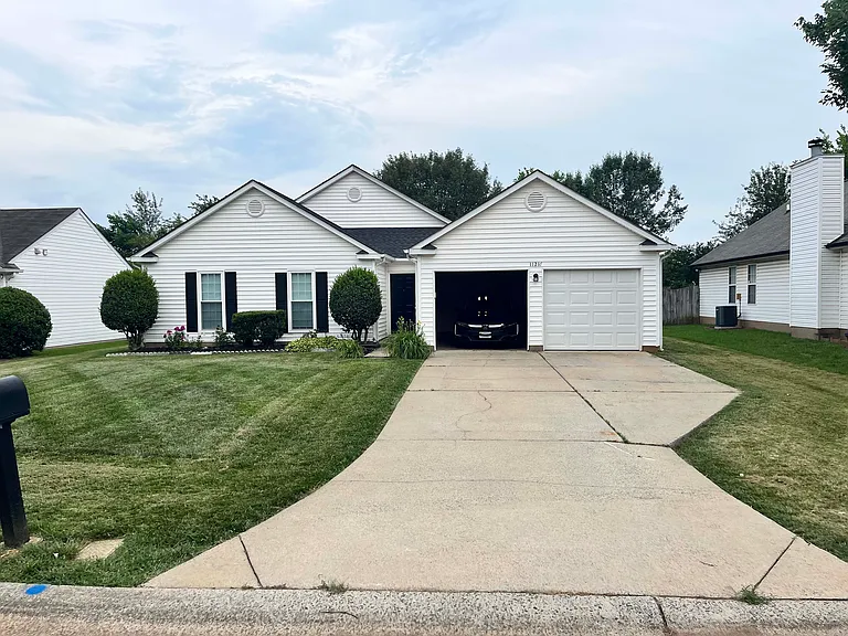 11216 White Stag Dr — Photo 1