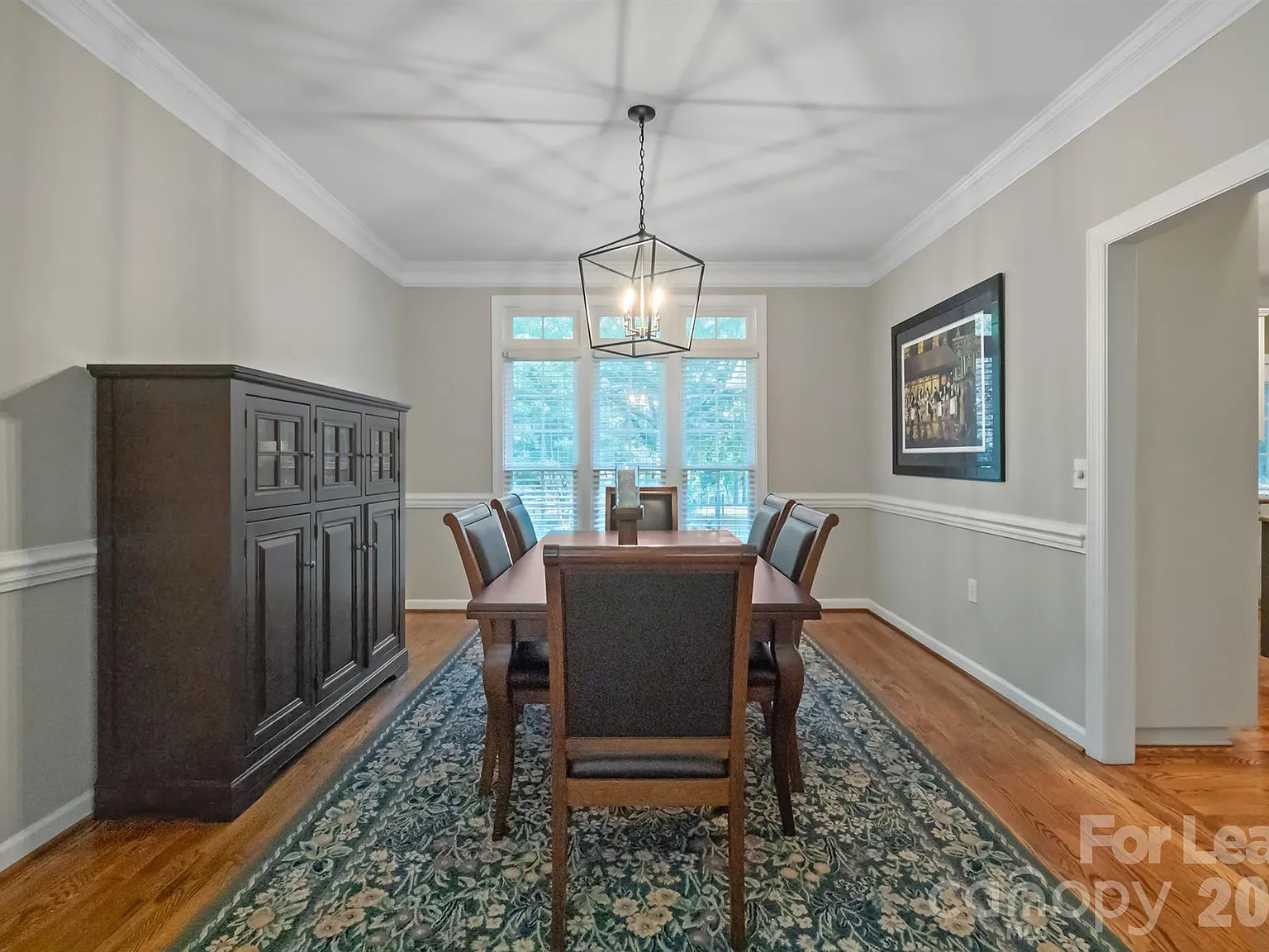 5 bed, 4.0 bath, 3545 sqft, $3,900 — Photo 4