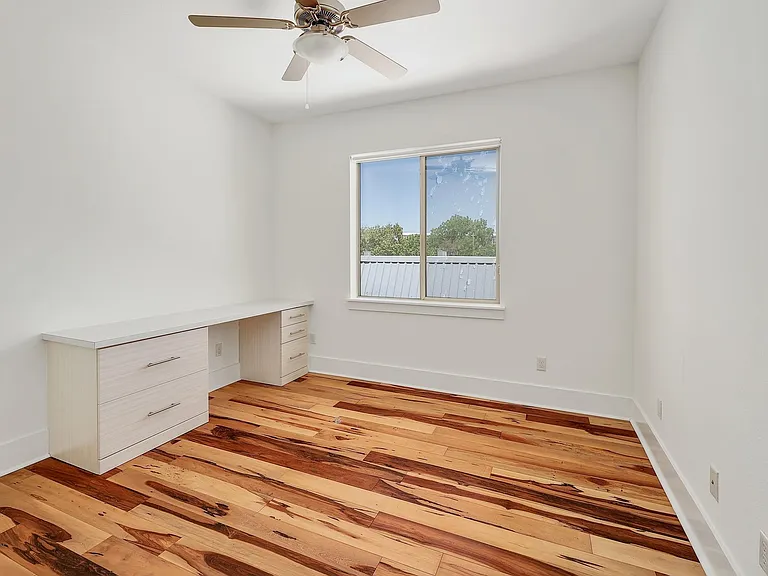 1601 Houston St #3 — Photo 22