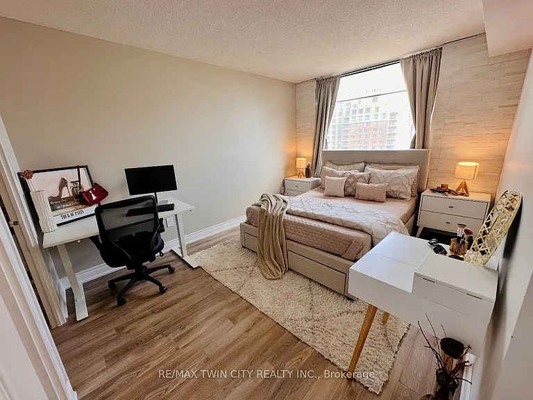 265 Enfield Pl #1801 — Photo 7