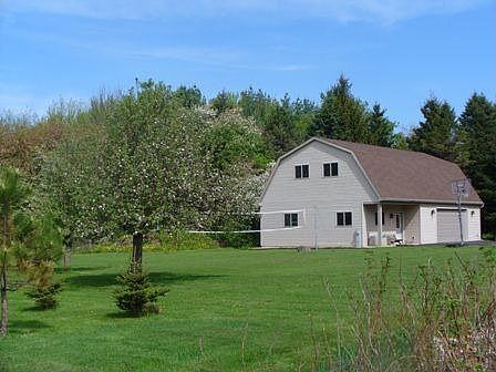 2nd Garage with Game Room